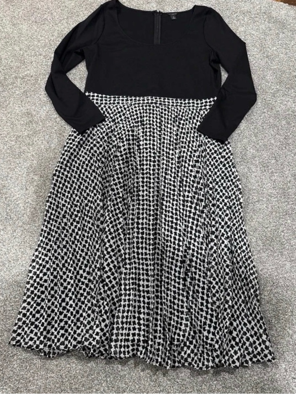 Ann Taylor Black Top with Black-and-White Patterned Midi Skirt